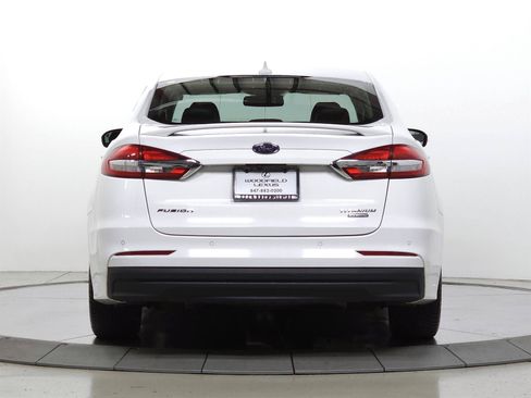 Used 2020 Ford Fusion Titanium FWD image 6