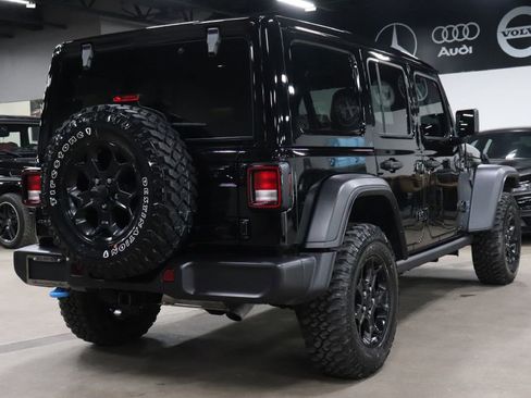 Used 2023 Jeep Wrangler Unlimited w/ Sun & Screen Package image 5