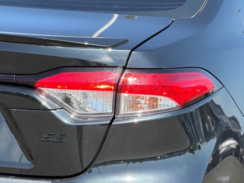 Used 2022 Toyota Corolla SE FWD image 29