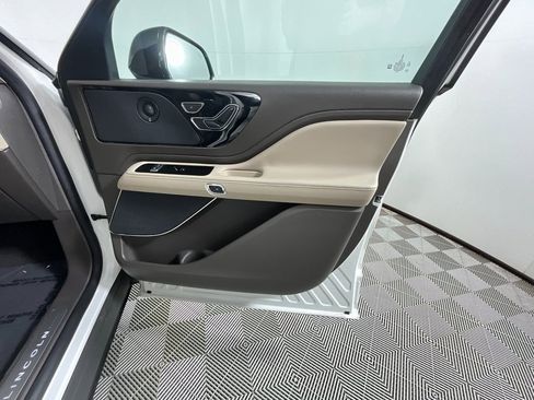 Certified 2024 Lincoln Aviator Reserve w/ Jet Package image 21