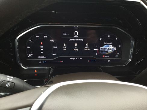 Used 2024 GMC Sierra 1500 SLT image 17