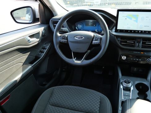 Used 2024 Ford Escape Active w/ Tech Pack #2 AWD/4WD image 9