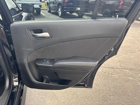 Used 2023 Dodge Charger R/T w/ Blacktop Package image 17
