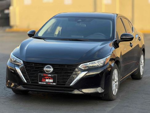 Used 2025 Nissan Sentra S FWD image 3