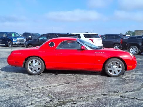 Used 2002 Ford Thunderbird RWD image 2