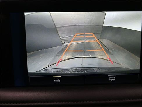 Used 2024 Chevrolet Tahoe LT image 18