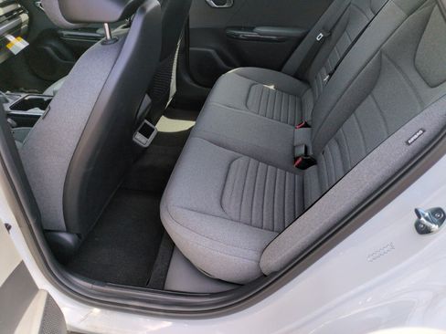 New 2025 Kia K4 GT-Line Turbo FWD image 32