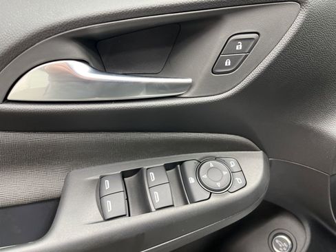 New 2026 Buick Envista Avenir image 7