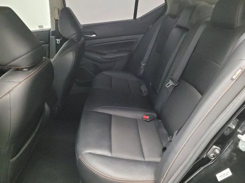 Used 2020 Nissan Altima 2.0 SR FWD image 18