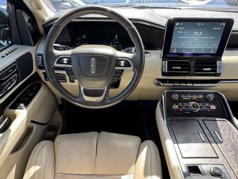 Used 2018 Lincoln Navigator L Select w/ Technology Package AWD/4WD image 36