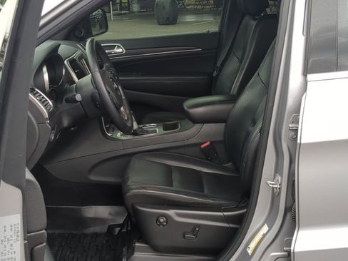 Used 2018 Jeep Grand Cherokee Limited RWD image 11