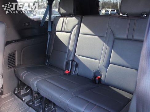 Certified 2024 Chevrolet Suburban RST w/ Luxury Package image 25