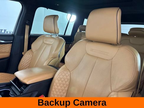 Used 2023 Jeep Grand Cherokee L Summit w/ High Altitude Package AWD/4WD image 15