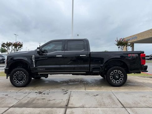 Used 2024 Ford F350 Platinum w/ FX4 Off-Road Package AWD/4WD image 8