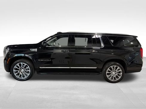 Certified 2025 GMC Yukon XL Denali image 4