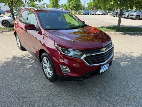 Used 2019 Chevrolet Equinox LT w/ Sun & Navigation Package AWD/4WD image 7