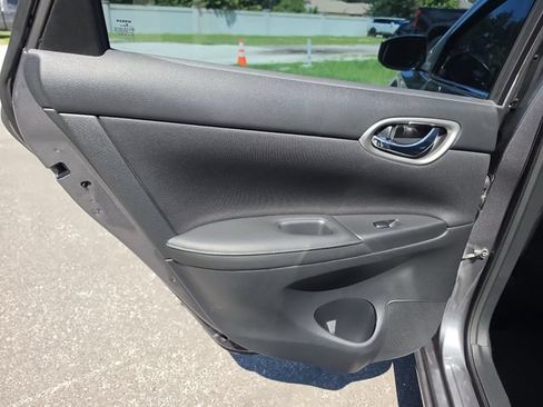 Used 2019 Nissan Sentra SV FWD image 14