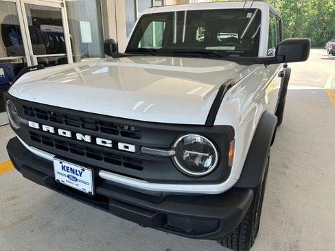 Used 2025 Ford Bronco Big Bend AWD/4WD image 2