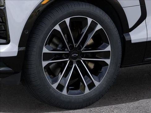 New 2026 Chevrolet Blazer EV SS image 9