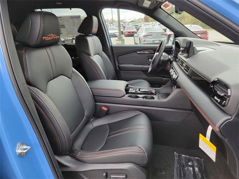 New 2025 Honda Pilot TrailSport image 18