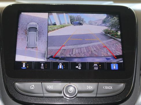 Used 2023 Chevrolet Equinox Premier FWD image 22
