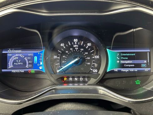 Used 2017 Ford Fusion Titanium image 24