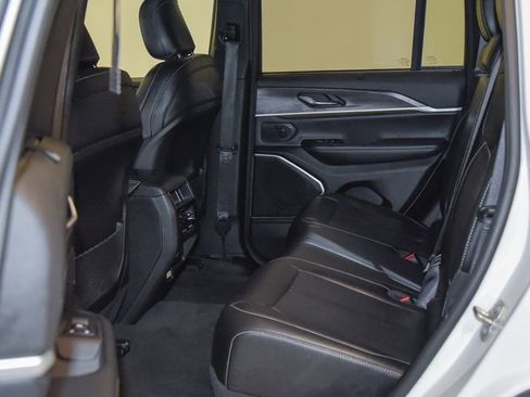 Used 2024 Jeep Grand Cherokee Limited 4xe image 4