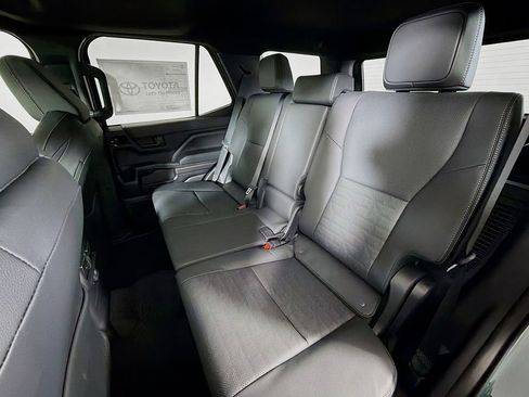 New 2026 Toyota 4Runner TRD Off-Road Premium AWD/4WD image 19