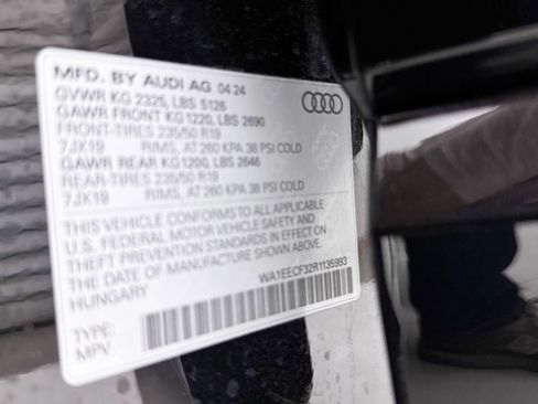 Used 2024 Audi Q3 2.0T Premium Plus w/ Premium Plus Package AWD/4WD image 39