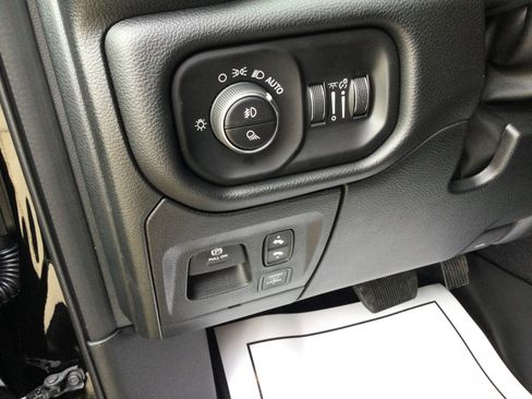 New 2026 RAM 1500 Laramie image 12