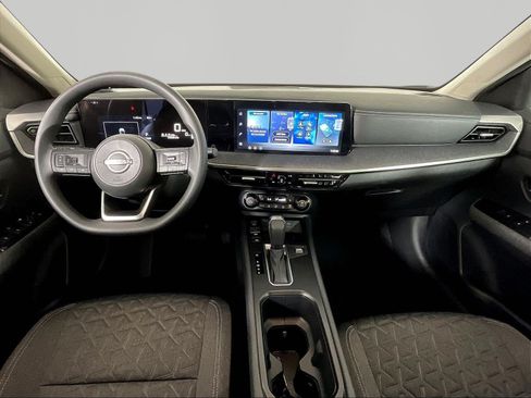Certified 2026 Nissan Kicks SV w/ Charging Package FWD image 7