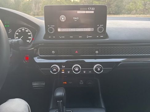 Used 2023 Honda Civic Sport image 19