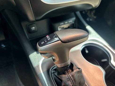 Used 2019 Dodge Durango SXT AWD/4WD image 40