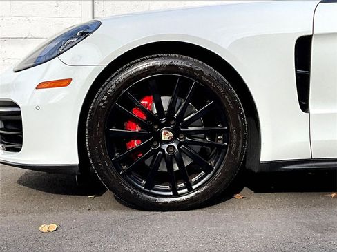 Certified 2022 Porsche Panamera 4 image 14