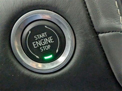 Used 2023 GMC Yukon Denali Ultimate image 26