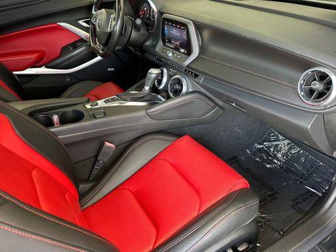Used 2021 Chevrolet Camaro SS RWD image 14
