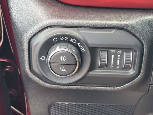 Used 2021 Jeep Gladiator Rubicon w/ Cold Weather Group AWD/4WD image 24