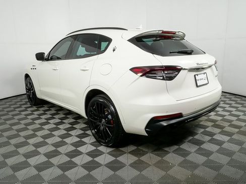 Certified 2022 Maserati Levante Modena image 30