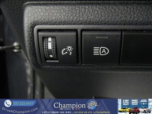 Used 2024 Toyota Corolla SE FWD image 20