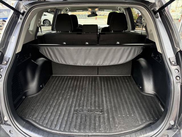 Certified 2017 Toyota RAV4 LE w/ All Weather Liner Package AWD/4WD image 18