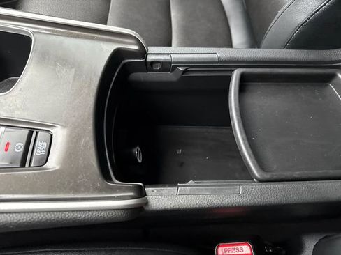 Certified 2018 Honda Accord Sport image 23