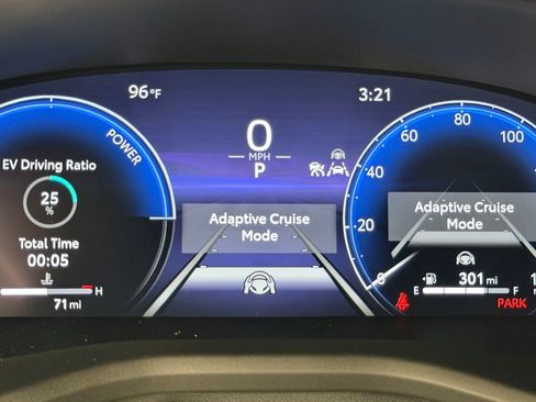 Used 2026 Toyota Camry XSE FWD image 28