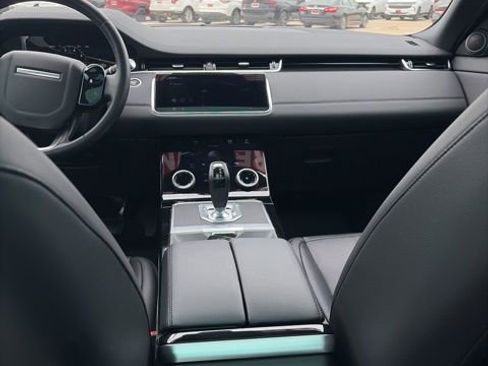 Used 2020 Land Rover Range Rover Evoque SE image 7