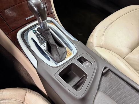 Used 2016 Buick Regal Sedan 4D image 19