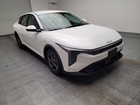 Used 2025 Kia K4 FWD image 13