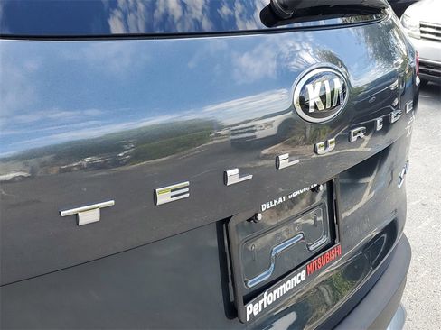Used 2021 Kia Telluride S image 9