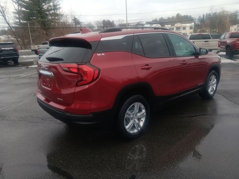 Used 2018 GMC Terrain SLE w/ Driver Convenience Package image 5