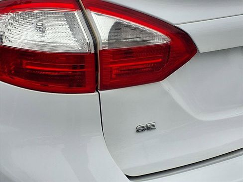 Used 2016 Ford Fiesta SE image 21