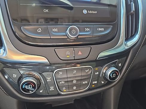Used 2024 Chevrolet Equinox Premier AWD/4WD image 58