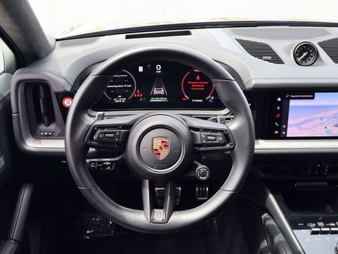 Certified 2026 Porsche Cayenne S AWD/4WD image 15